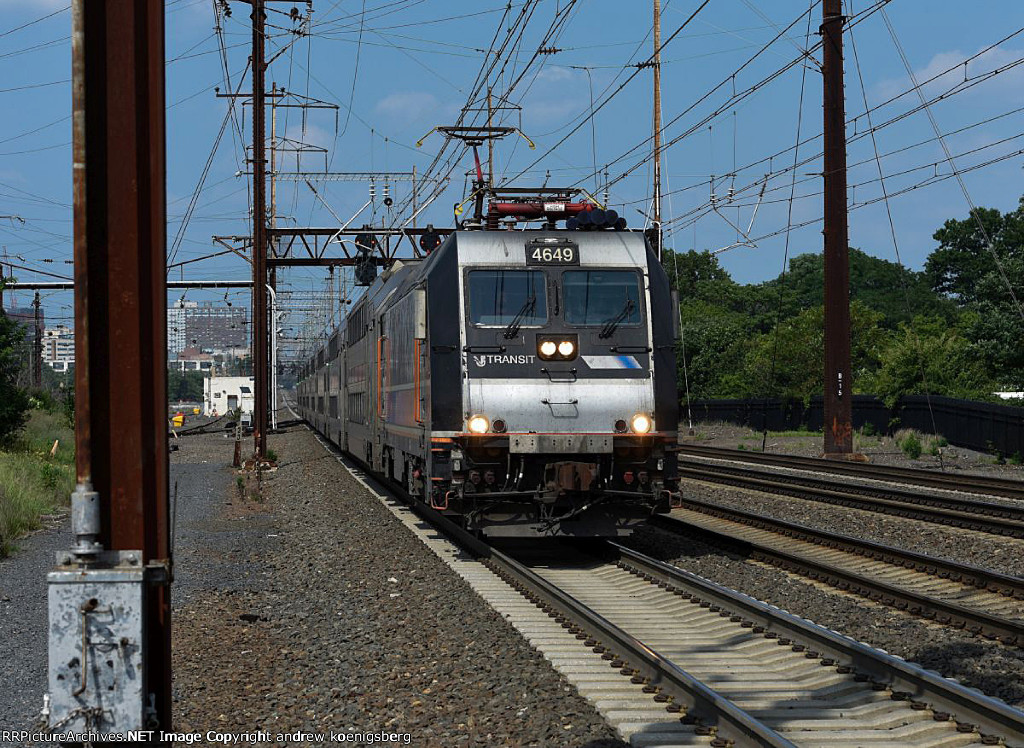 NJT 4649